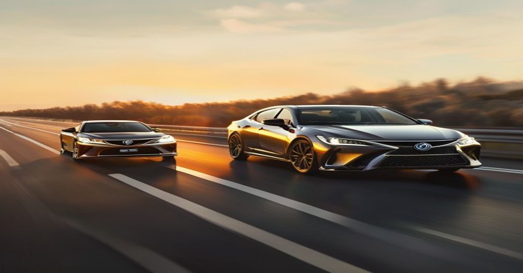 Deretan Sedan Tangguh: Toyota Camry, Honda Civic, dan Lexus LS Bertahan Ratusan Ribu Mil